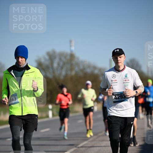 06.04.2025 - 44. Internationalen Wilhelmsburger Insellauf Dr. Thomas Lammeyer http://msf.ph/oto/7553322 06.04.2025 09:27:39 Laufen  meine-sportfotos.de