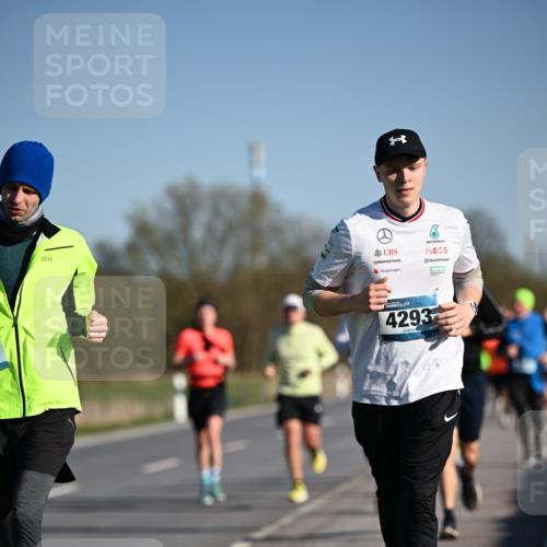 06.04.2025 - 44. Internationalen Wilhelmsburger Insellauf Dr. Thomas Lammeyer http://msf.ph/oto/7553330 06.04.2025 09:27:40 Laufen 4293 meine-sportfotos.de