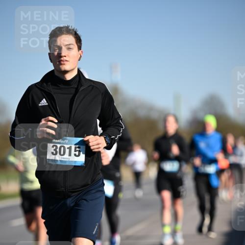 06.04.2025 - 44. Internationalen Wilhelmsburger Insellauf Dr. Thomas Lammeyer http://msf.ph/oto/7553380 06.04.2025 09:27:44 Laufen 3015 meine-sportfotos.de