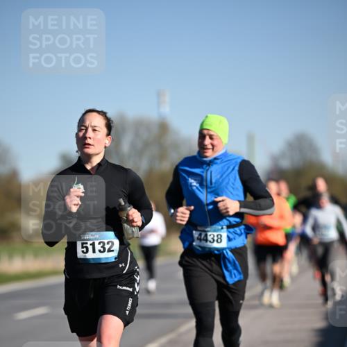 06.04.2025 - 44. Internationalen Wilhelmsburger Insellauf Dr. Thomas Lammeyer http://msf.ph/oto/7553413 06.04.2025 09:27:47 Laufen 5132, 83, 4438 meine-sportfotos.de
