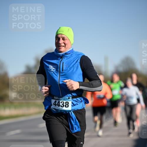 06.04.2025 - 44. Internationalen Wilhelmsburger Insellauf Dr. Thomas Lammeyer http://msf.ph/oto/7553433 06.04.2025 09:27:48 Laufen 4438 meine-sportfotos.de