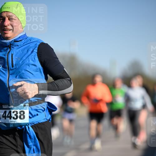 06.04.2025 - 44. Internationalen Wilhelmsburger Insellauf Dr. Thomas Lammeyer http://msf.ph/oto/7553445 06.04.2025 09:27:49 Laufen 4438 meine-sportfotos.de