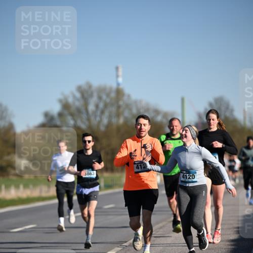 06.04.2025 - 44. Internationalen Wilhelmsburger Insellauf Dr. Thomas Lammeyer http://msf.ph/oto/7553459 06.04.2025 09:27:50 Laufen 3863, 412, 4120 meine-sportfotos.de