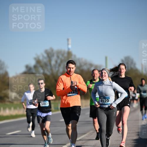 06.04.2025 - 44. Internationalen Wilhelmsburger Insellauf Dr. Thomas Lammeyer http://msf.ph/oto/7553467 06.04.2025 09:27:51 Laufen 3863, 4120 meine-sportfotos.de