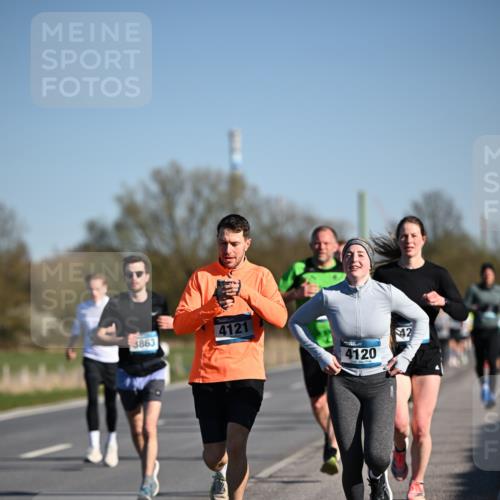 06.04.2025 - 44. Internationalen Wilhelmsburger Insellauf Dr. Thomas Lammeyer http://msf.ph/oto/7553469 06.04.2025 09:27:51 Laufen 3863, 4121, 4120, 42 meine-sportfotos.de