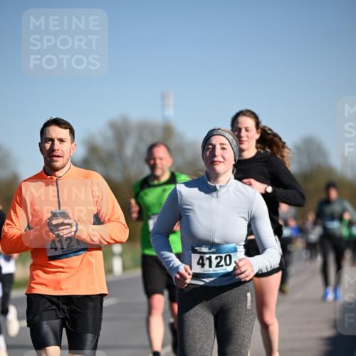 06.04.2025 - 44. Internationalen Wilhelmsburger Insellauf Dr. Thomas Lammeyer http://msf.ph/oto/7553494 06.04.2025 09:27:53 Laufen 4121, 4120 meine-sportfotos.de