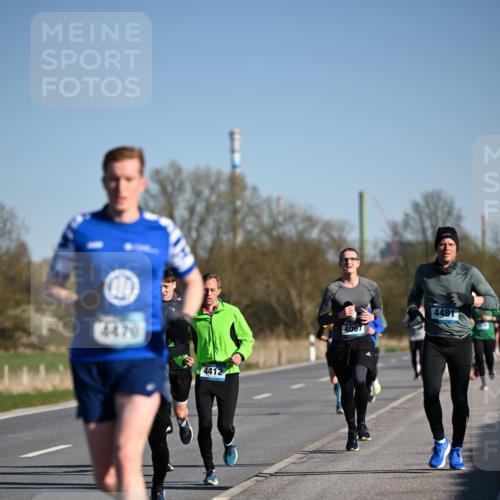 06.04.2025 - 44. Internationalen Wilhelmsburger Insellauf Dr. Thomas Lammeyer http://msf.ph/oto/7553533 06.04.2025 09:27:56 Laufen 4470, 4412, 4067, 4481 meine-sportfotos.de