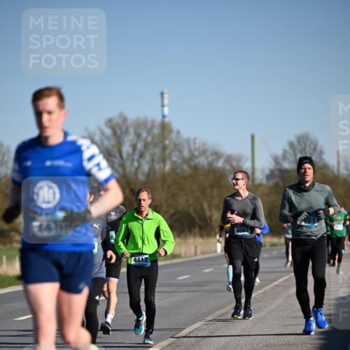 06.04.2025 - 44. Internationalen Wilhelmsburger Insellauf Dr. Thomas Lammeyer http://msf.ph/oto/7553537 06.04.2025 09:27:57 Laufen 8, 4412, 4067 meine-sportfotos.de