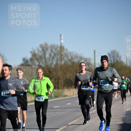 06.04.2025 - 44. Internationalen Wilhelmsburger Insellauf Dr. Thomas Lammeyer http://msf.ph/oto/7553552 06.04.2025 09:27:58 Laufen 5186, 4412, 4067, 4481 meine-sportfotos.de