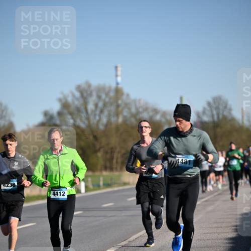 06.04.2025 - 44. Internationalen Wilhelmsburger Insellauf Dr. Thomas Lammeyer http://msf.ph/oto/7553558 06.04.2025 09:27:58 Laufen 4238, 4412 meine-sportfotos.de