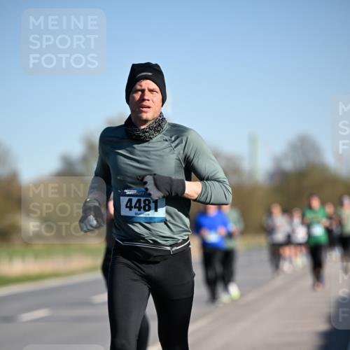 06.04.2025 - 44. Internationalen Wilhelmsburger Insellauf Dr. Thomas Lammeyer http://msf.ph/oto/7553591 06.04.2025 09:28:01 Laufen 44, 4481 meine-sportfotos.de