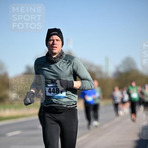 06.04.2025 - 44. Internationalen Wilhelmsburger Insellauf Dr. Thomas Lammeyer http://msf.ph/oto/7553593 06.04.2025 09:28:01 Laufen 448 meine-sportfotos.de