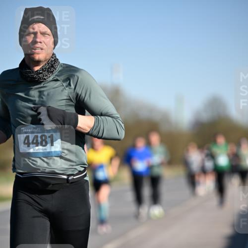 06.04.2025 - 44. Internationalen Wilhelmsburger Insellauf Dr. Thomas Lammeyer http://msf.ph/oto/7553604 06.04.2025 09:28:02 Laufen 4481 meine-sportfotos.de