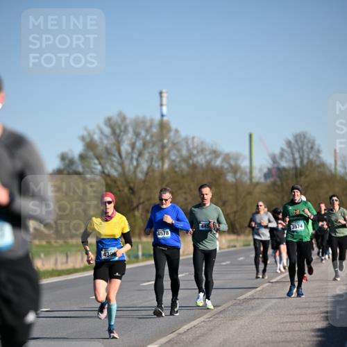 06.04.2025 - 44. Internationalen Wilhelmsburger Insellauf Dr. Thomas Lammeyer http://msf.ph/oto/7553608 06.04.2025 09:28:03 Laufen 4396, 4578, 445, 3574 meine-sportfotos.de