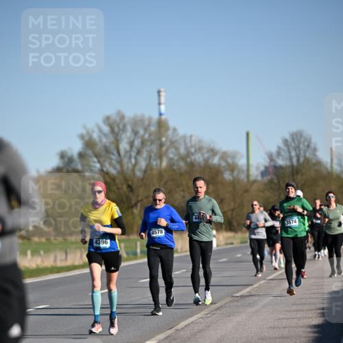 06.04.2025 - 44. Internationalen Wilhelmsburger Insellauf Dr. Thomas Lammeyer http://msf.ph/oto/7553610 06.04.2025 09:28:03 Laufen 4396, 4578, 3574 meine-sportfotos.de
