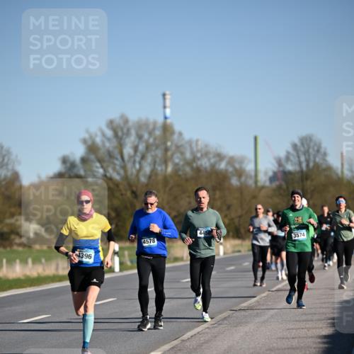 06.04.2025 - 44. Internationalen Wilhelmsburger Insellauf Dr. Thomas Lammeyer http://msf.ph/oto/7553618 06.04.2025 09:28:03 Laufen 4396, 4578, 4458, 3574 meine-sportfotos.de
