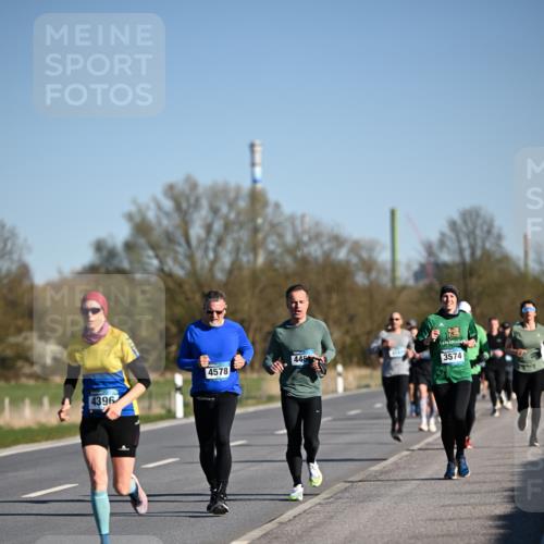 06.04.2025 - 44. Internationalen Wilhelmsburger Insellauf Dr. Thomas Lammeyer http://msf.ph/oto/7553624 06.04.2025 09:28:04 Laufen 4396, 4578, 445, 3574 meine-sportfotos.de