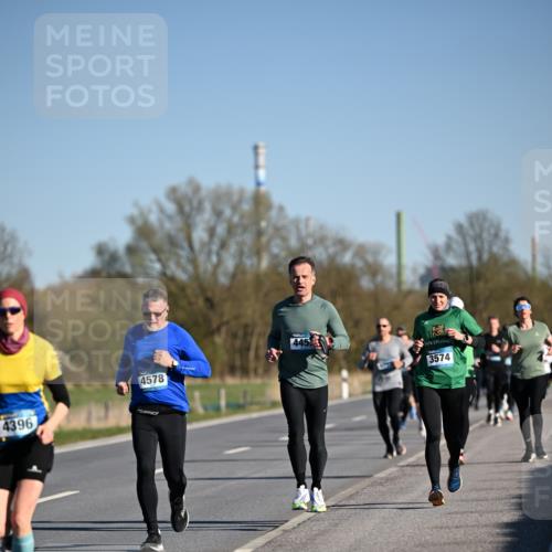 06.04.2025 - 44. Internationalen Wilhelmsburger Insellauf Dr. Thomas Lammeyer http://msf.ph/oto/7553636 06.04.2025 09:28:05 Laufen 4578, 4396, 445, 3574 meine-sportfotos.de