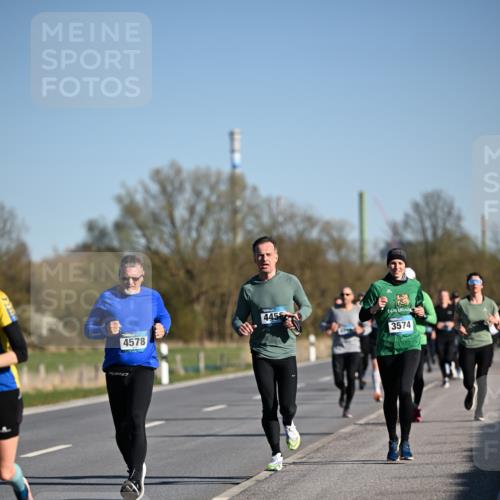 06.04.2025 - 44. Internationalen Wilhelmsburger Insellauf Dr. Thomas Lammeyer http://msf.ph/oto/7553640 06.04.2025 09:28:05 Laufen 4578, 4458, 3574 meine-sportfotos.de