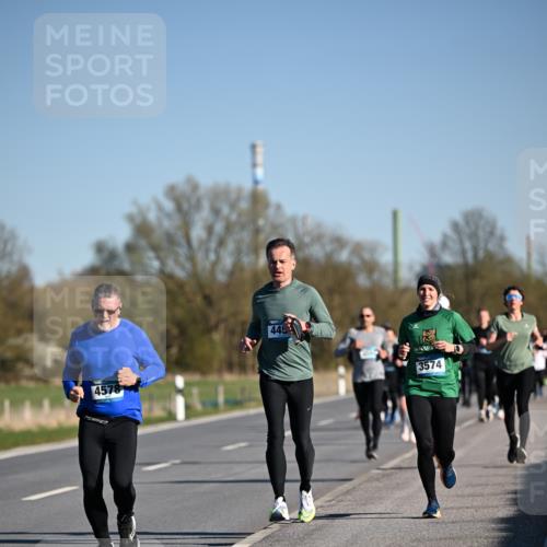 06.04.2025 - 44. Internationalen Wilhelmsburger Insellauf Dr. Thomas Lammeyer http://msf.ph/oto/7553648 06.04.2025 09:28:06 Laufen 4578, 445, 3574 meine-sportfotos.de