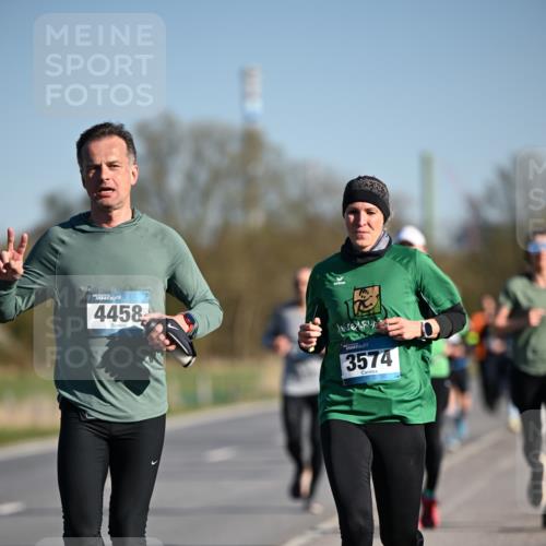 06.04.2025 - 44. Internationalen Wilhelmsburger Insellauf Dr. Thomas Lammeyer http://msf.ph/oto/7553659 06.04.2025 09:28:09 Laufen 4458, 3574 meine-sportfotos.de