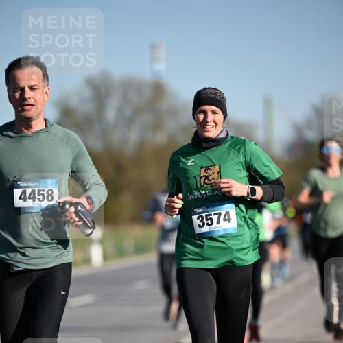 06.04.2025 - 44. Internationalen Wilhelmsburger Insellauf Dr. Thomas Lammeyer http://msf.ph/oto/7553670 06.04.2025 09:28:09 Laufen 4458, 3574 meine-sportfotos.de