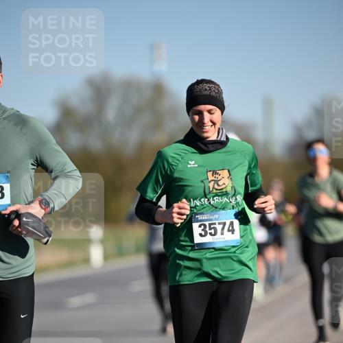 06.04.2025 - 44. Internationalen Wilhelmsburger Insellauf Dr. Thomas Lammeyer http://msf.ph/oto/7553677 06.04.2025 09:28:10 Laufen 3, 3574 meine-sportfotos.de