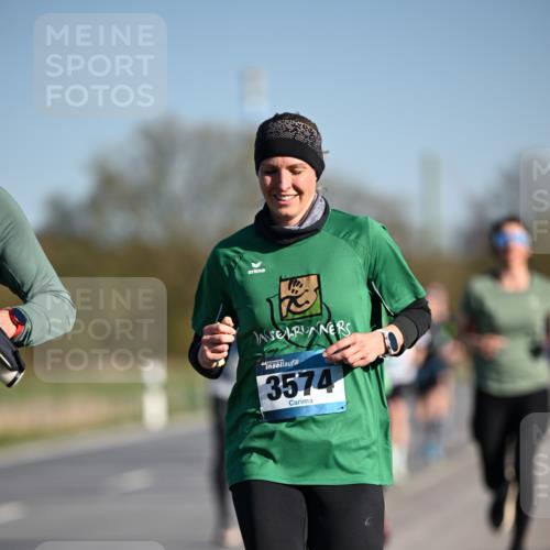 06.04.2025 - 44. Internationalen Wilhelmsburger Insellauf Dr. Thomas Lammeyer http://msf.ph/oto/7553683 06.04.2025 09:28:10 Laufen 12, 3574 meine-sportfotos.de