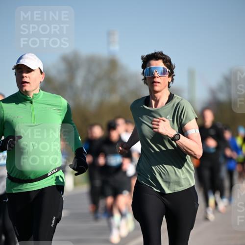 06.04.2025 - 44. Internationalen Wilhelmsburger Insellauf Dr. Thomas Lammeyer http://msf.ph/oto/7553703 06.04.2025 09:28:13 Laufen  meine-sportfotos.de