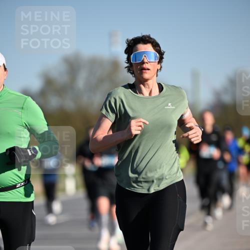 06.04.2025 - 44. Internationalen Wilhelmsburger Insellauf Dr. Thomas Lammeyer http://msf.ph/oto/7553709 06.04.2025 09:28:13 Laufen  meine-sportfotos.de