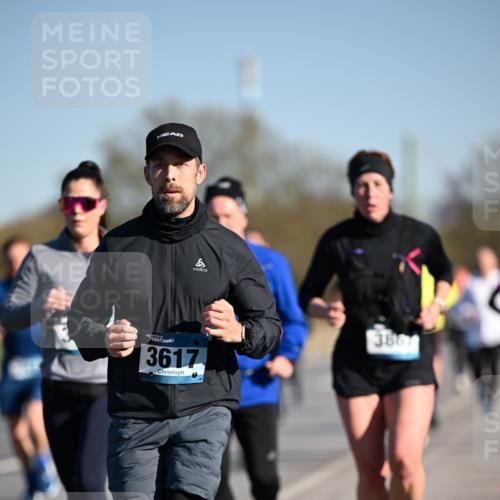 06.04.2025 - 44. Internationalen Wilhelmsburger Insellauf Dr. Thomas Lammeyer http://msf.ph/oto/7553767 06.04.2025 09:28:21 Laufen 3617, 3867 meine-sportfotos.de