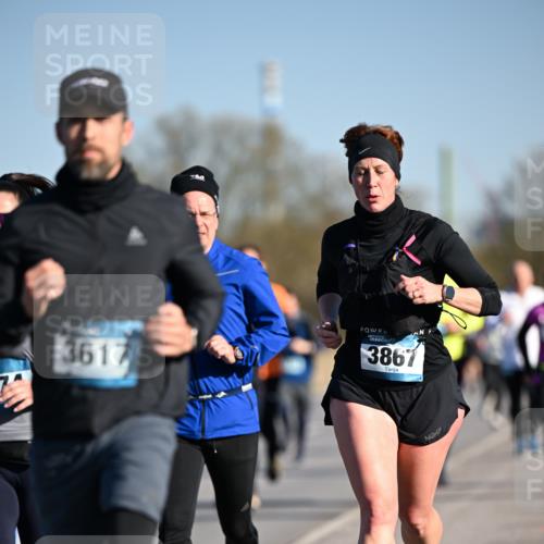 06.04.2025 - 44. Internationalen Wilhelmsburger Insellauf Dr. Thomas Lammeyer http://msf.ph/oto/7553771 06.04.2025 09:28:22 Laufen 3617, 3867 meine-sportfotos.de