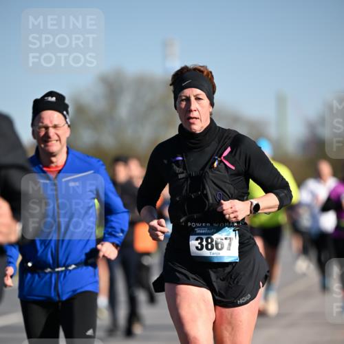 06.04.2025 - 44. Internationalen Wilhelmsburger Insellauf Dr. Thomas Lammeyer http://msf.ph/oto/7553784 06.04.2025 09:28:22 Laufen 3867 meine-sportfotos.de