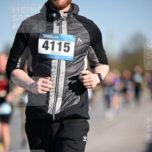 06.04.2025 - 44. Internationalen Wilhelmsburger Insellauf Dr. Thomas Lammeyer http://msf.ph/oto/7553858 06.04.2025 09:28:29 Laufen 44, 44, 4115 meine-sportfotos.de