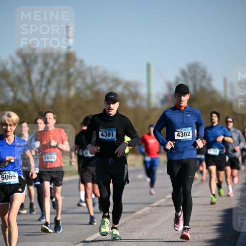 06.04.2025 - 44. Internationalen Wilhelmsburger Insellauf Dr. Thomas Lammeyer http://msf.ph/oto/7553946 06.04.2025 09:28:38 Laufen 5065, 3650, 4301, 4302 meine-sportfotos.de