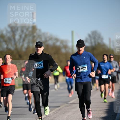 06.04.2025 - 44. Internationalen Wilhelmsburger Insellauf Dr. Thomas Lammeyer http://msf.ph/oto/7553959 06.04.2025 09:28:40 Laufen 3650, 4301, 4302 meine-sportfotos.de