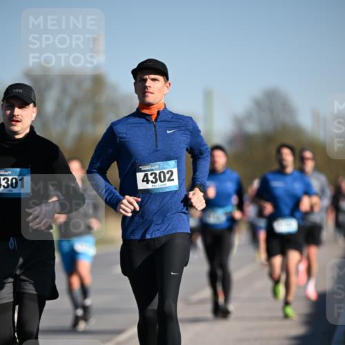 06.04.2025 - 44. Internationalen Wilhelmsburger Insellauf Dr. Thomas Lammeyer http://msf.ph/oto/7553991 06.04.2025 09:28:42 Laufen 301, 4302 meine-sportfotos.de