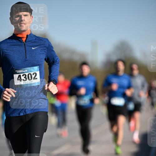 06.04.2025 - 44. Internationalen Wilhelmsburger Insellauf Dr. Thomas Lammeyer http://msf.ph/oto/7554012 06.04.2025 09:28:43 Laufen 4302 meine-sportfotos.de