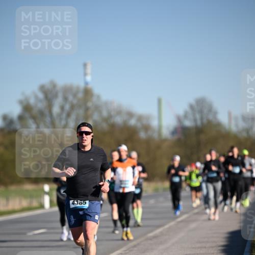 06.04.2025 - 44. Internationalen Wilhelmsburger Insellauf Dr. Thomas Lammeyer http://msf.ph/oto/7554068 06.04.2025 09:28:51 Laufen 4365 meine-sportfotos.de