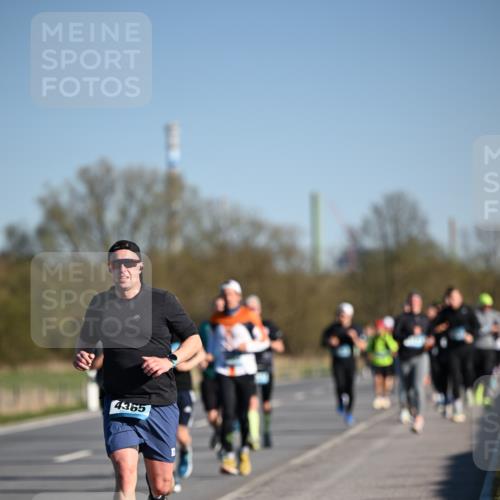 06.04.2025 - 44. Internationalen Wilhelmsburger Insellauf Dr. Thomas Lammeyer http://msf.ph/oto/7554074 06.04.2025 09:28:52 Laufen 4365 meine-sportfotos.de