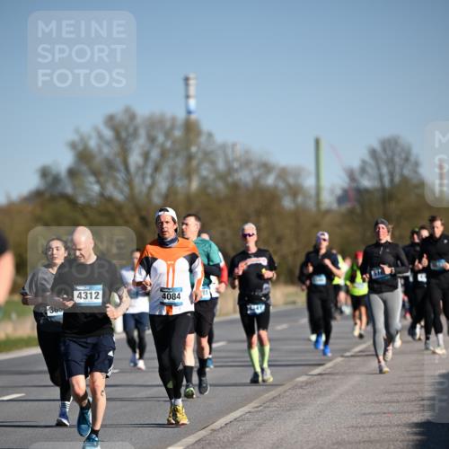 06.04.2025 - 44. Internationalen Wilhelmsburger Insellauf Dr. Thomas Lammeyer http://msf.ph/oto/7554091 06.04.2025 09:28:54 Laufen 365, 4312, 4084 meine-sportfotos.de