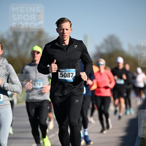06.04.2025 - 44. Internationalen Wilhelmsburger Insellauf Dr. Thomas Lammeyer http://msf.ph/oto/7554163 06.04.2025 09:29:04 Laufen 3478, 5087 meine-sportfotos.de