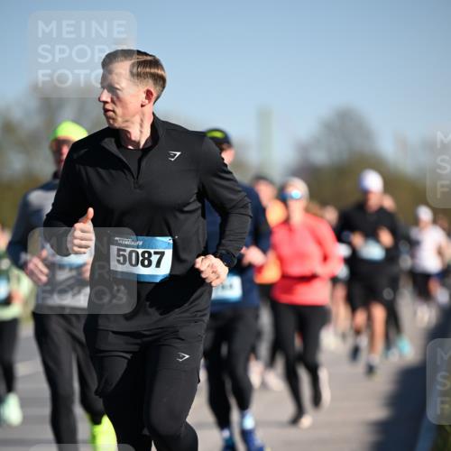 06.04.2025 - 44. Internationalen Wilhelmsburger Insellauf Dr. Thomas Lammeyer http://msf.ph/oto/7554173 06.04.2025 09:29:05 Laufen 5087 meine-sportfotos.de