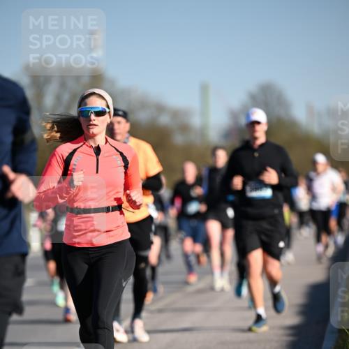 06.04.2025 - 44. Internationalen Wilhelmsburger Insellauf Dr. Thomas Lammeyer http://msf.ph/oto/7554190 06.04.2025 09:29:08 Laufen  meine-sportfotos.de