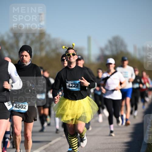 06.04.2025 - 44. Internationalen Wilhelmsburger Insellauf Dr. Thomas Lammeyer http://msf.ph/oto/7554255 06.04.2025 09:29:15 Laufen 48, 4502, 4222 meine-sportfotos.de