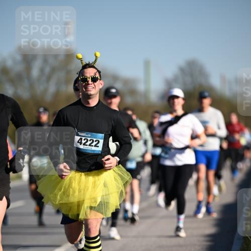 06.04.2025 - 44. Internationalen Wilhelmsburger Insellauf Dr. Thomas Lammeyer http://msf.ph/oto/7554272 06.04.2025 09:29:16 Laufen 4222 meine-sportfotos.de