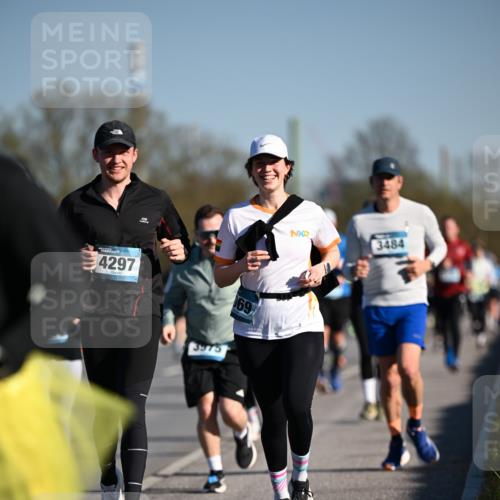 06.04.2025 - 44. Internationalen Wilhelmsburger Insellauf Dr. Thomas Lammeyer http://msf.ph/oto/7554293 06.04.2025 09:29:18 Laufen 4297, 3975, 169, 3484 meine-sportfotos.de