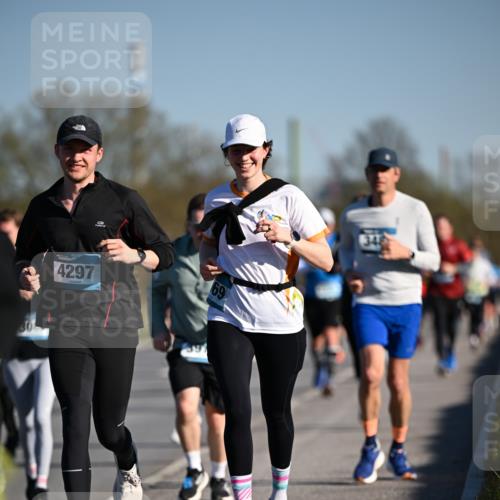 06.04.2025 - 44. Internationalen Wilhelmsburger Insellauf Dr. Thomas Lammeyer http://msf.ph/oto/7554299 06.04.2025 09:29:18 Laufen 30, 4297 meine-sportfotos.de