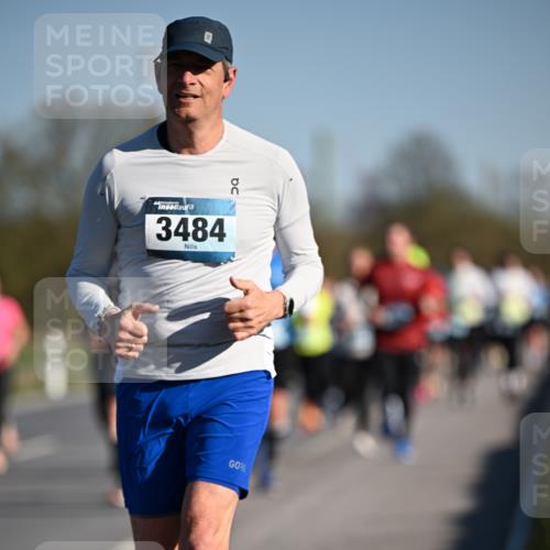 06.04.2025 - 44. Internationalen Wilhelmsburger Insellauf Dr. Thomas Lammeyer http://msf.ph/oto/7554343 06.04.2025 09:29:22 Laufen 3484 meine-sportfotos.de