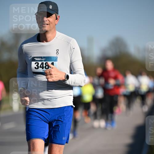 06.04.2025 - 44. Internationalen Wilhelmsburger Insellauf Dr. Thomas Lammeyer http://msf.ph/oto/7554345 06.04.2025 09:29:22 Laufen 348, 60 meine-sportfotos.de